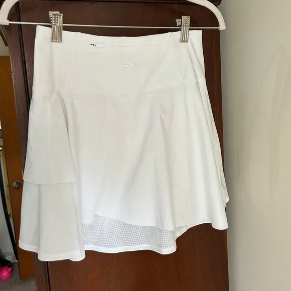 Athleta Ace Mesh Skort xs NWOT - Picture 2 of 4